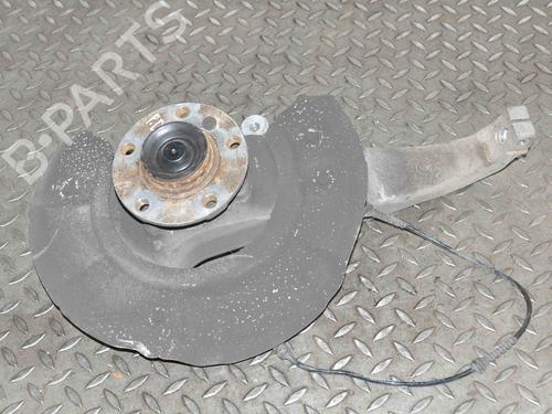 Used Right front steering knuckle BMW 5 (F10) 520 d (190 hp) 30233271