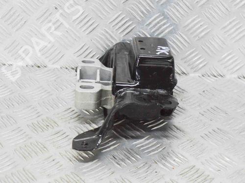 Used Engine mount AUDI Q3 (8UB, 8UG) 2.0 TDI quattro (150 hp) 6769381