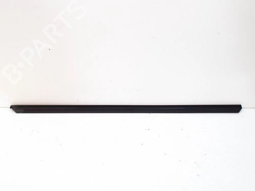 right-front-door-panel-maserati-gran-turismo-i-47-2007-14642079 main image