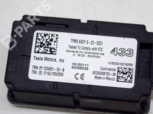 Module électronique TESLA MODEL S (5YJS) 75 | BP8895277M83 