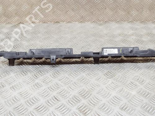 Used Front bumper bracket TESLA MODEL Y (5YJY) EV Performance All-wheel Drive (462 hp) 28547793