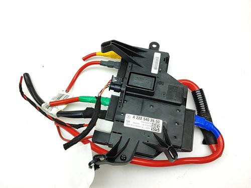 Used Fuse box Fuse box 37469755 37469755