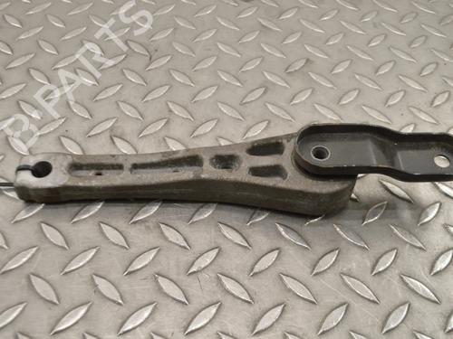 Used Engine mount BMW 3 Gran Turismo (F34) 320 d xDrive (190 hp) 30228968