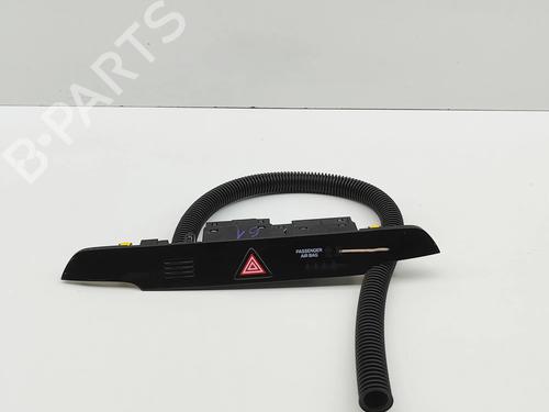 warning-switch-hyundai-tucson-tl-tle-2015-2016-2017-2018-2019-2020-2021-2022-2023-36358780 main image
