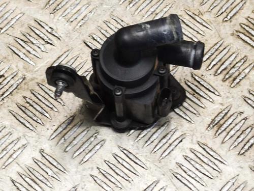 Used Auxiliary water pump Auxiliary water pump BMW 7 (F01, F02, F03, F04) 750 i, Li xDrive (408 hp) 14637846 14637846