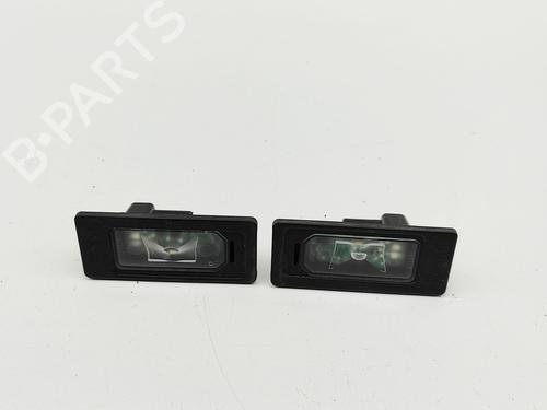 Used Licence plate light LAND ROVER DISCOVERY V (L462) 3.0 Td6 4x4 (258 hp) 30130958