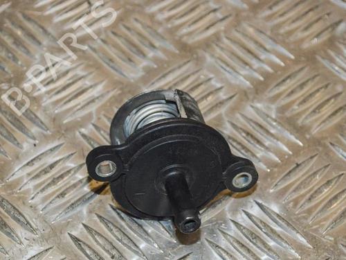 Used Thermostat housing Thermostat housing FORD B-MAX (JK) 1.0 EcoBoost (100 hp) 14645481 14645481