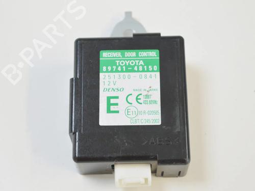 Module électronique LEXUS RX (_U3_) 300 (MCU35_, MCU35R) (204 hp) 9863559
