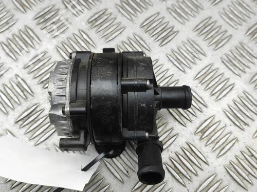 ekstra-vandpumpe-vw-multivan-t7-stm-stn-2021-33972168 main image