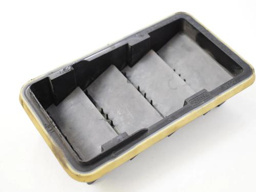 Grill Grill LAND ROVER DISCOVERY SPORT (L550) 2.0 D 4x4 (180 hp) 33340008 33340008