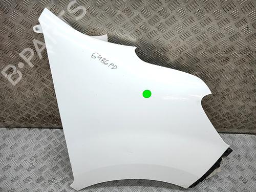 Używane Błotnik przedni prawy Błotnik przedni prawy 38191738 38191738