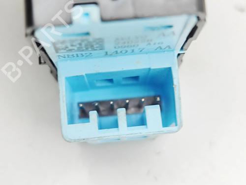 Switch LAND ROVER DEFENDER Station Wagon (L663) P525 4x4 | BP32525601I30