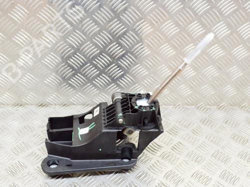 Used Gear lever PEUGEOT 2008 I (CU_) 1.2 VTi (82 hp) 8145860