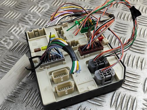 Used Fuse box OPEL MOVANO B Van (X62) 2.3 CDTI FWD (FV) (131 hp) 27257761