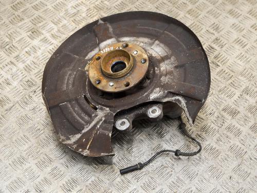 Used Left rear steering knuckle BMW 5 (F10) M5 (560 hp) 14634287