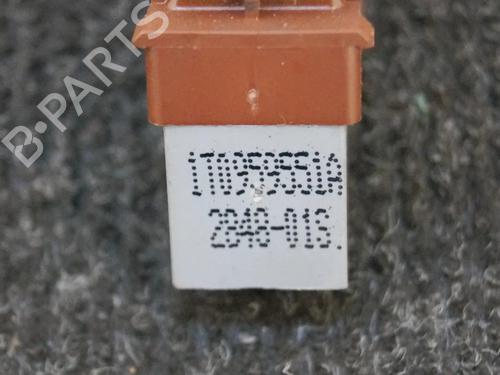 Used Switch VW TOURAN (1T1, 1T2) 2.0 TDI (140 hp) 6732065