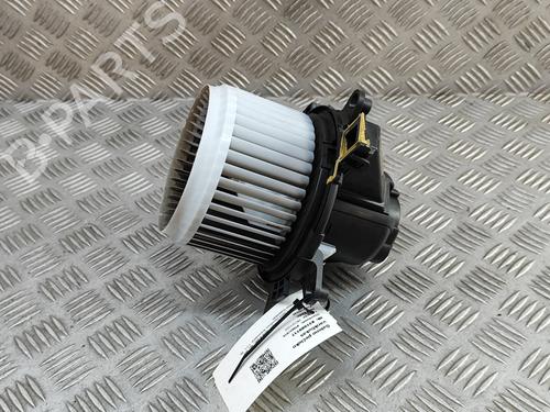 Heater blower motor PEUGEOT 5008 II (MC_, MJ_, MR_, M4_) 1.5 BlueHDi 130 (MCYHZJ, MCYHZR, MCYHZX) | BP28676449M62 