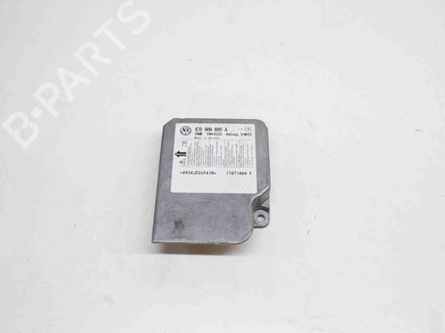 Used ECU airbags VW TRANSPORTER T5 Van (7HA, 7HH, 7EA, 7EH) 2.5 TDI (130 hp) 8843583