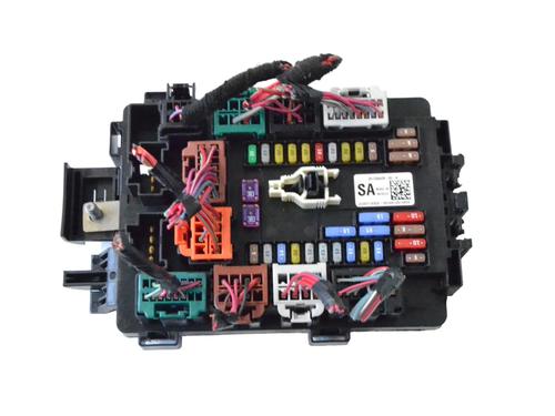 Used Fuse box TESLA MODEL S (5YJS) 75D AWD (525 hp) 30244372