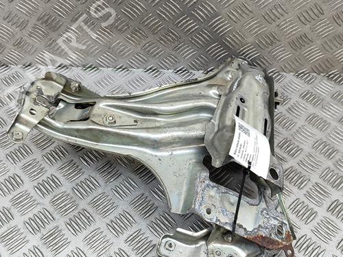 Andre TOYOTA AURIS (_E18_) 1.8 Hybrid (ZWE186_, ZWE186R) (136 hp) 23561661