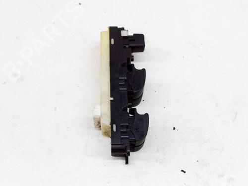 Right front window switch MITSUBISHI GRANDIS (NA_W) 2.0 DI-D (NA8W) | BP8847011I26 