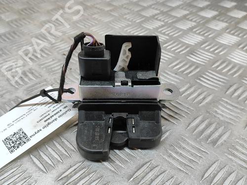 tailgate-lock-vw-golf-vii-5g1-bq1-be1-be2-2012-2013-2014-2015-2016-2017-2018-2019-2020-2021-25616133 main image