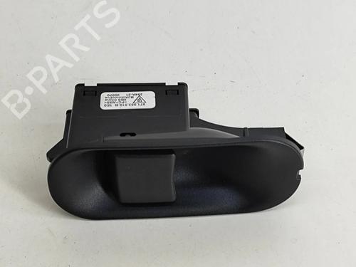 switch-porsche-taycan-cross-turismo-y1b-2020-27772986 main image