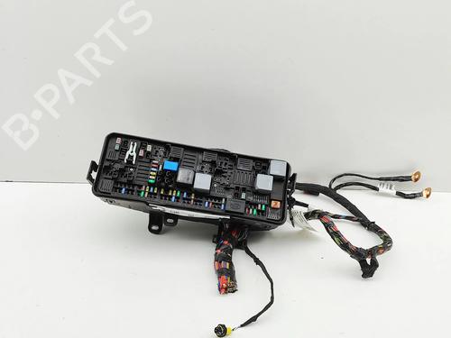 Used Fuse box LAND ROVER DEFENDER Station Wagon (L663) P525 4x4 (525 hp) 32525540