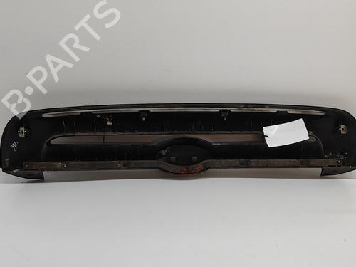 Grille HYUNDAI SANTA FÉ I (SM) 2.0 CRDi All-wheel Drive | BP24141846C40