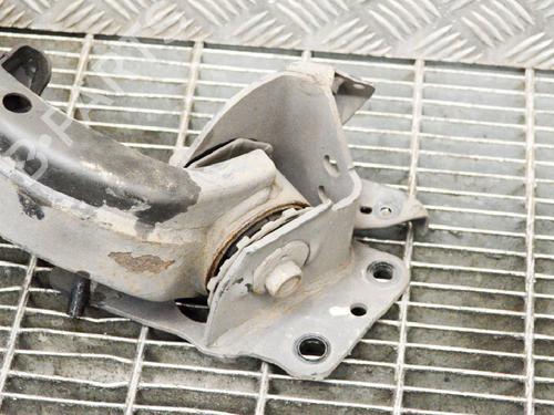 Left rear steering knuckle NISSAN X-TRAIL III (T32_, T32R, T32RR) 1.6 DIG-T (T32) | BP14619421M27 