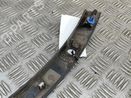 Front left wheel arch trim LAND ROVER DISCOVERY V (L462) 3.0 Td6 4x4 | BP27616506C134 