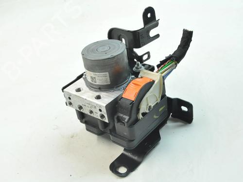 Used ABS pump ABS pump PEUGEOT 3008 II SUV (MC_, MR_, MJ_, M4_) 1.5 BlueHDi 130 (131 hp) 33341633 33341633