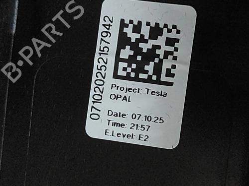 Mittelkonsole TESLA MODEL Y (5YJY) Long Range All-wheel Drive | BP36231752I22 - Image 8