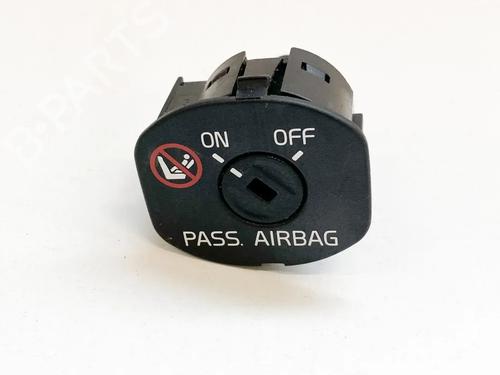 Used Switch Switch VOLVO V60 I (155) D3 / D4 (163 hp) 6763219 6763219