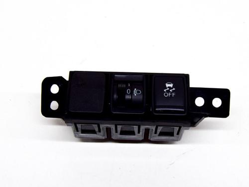 Used Switch NISSAN LEAF (ZE0) Electric (109 hp) 8835136