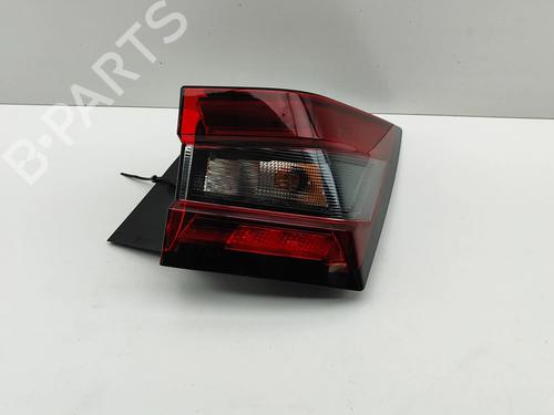 Used Right taillight NISSAN JUKE (F16_) DIG-T 117 (117 hp) 28433469