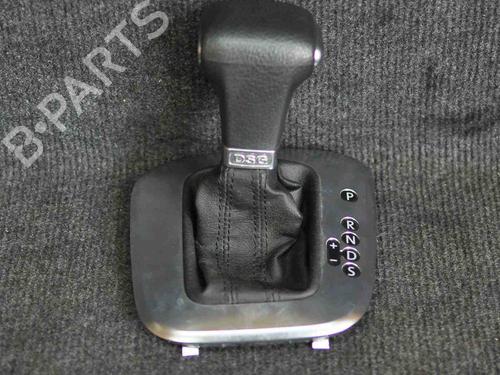 Used Shift knob VW POLO IV (9N_, 9A_) 1.4 TDI (80 hp) 6837176