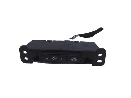 switch-nissan-micra-v-k14-2016-30244023 main image