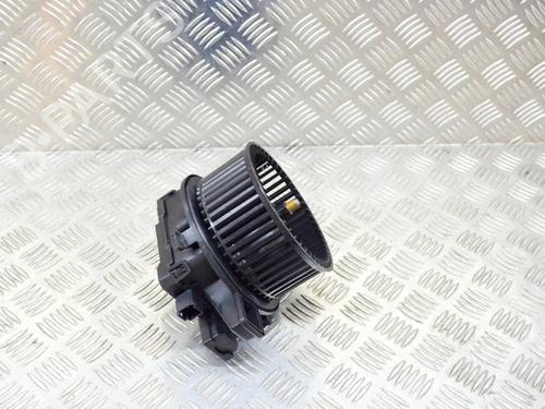Used Heater blower motor Heater blower motor AUDI Q5 (FYB, FYG) 2.0 TDI quattro (163 hp) 8835479 8835479