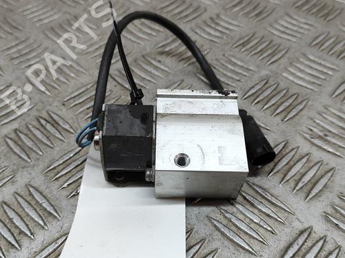 Used Electronic sensor BMW i3 (I01) Electric (170 hp) 18417605