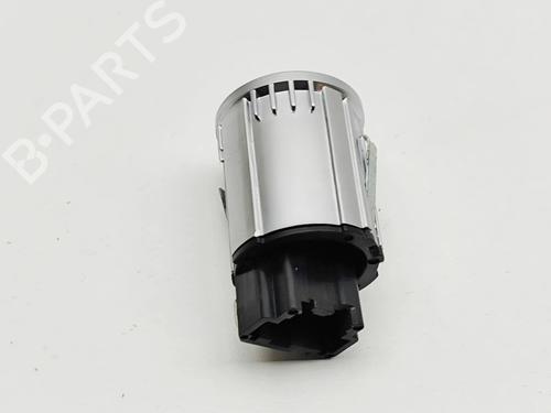 Switch ASTON MARTIN DBX 4.0 All-wheel Drive | BP36809599I30 - Image 3