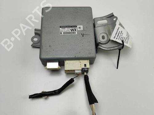 Used Electronic module Electronic module TOYOTA PRIUS PLUS (_W4_) 1.8 Hybrid (ZVW4_) (136 hp) 26576558 26576558
