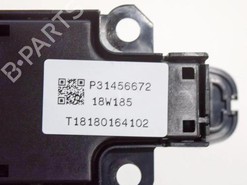 Switch VOLVO XC40 (536) T4 AWD | BP7891095I30 