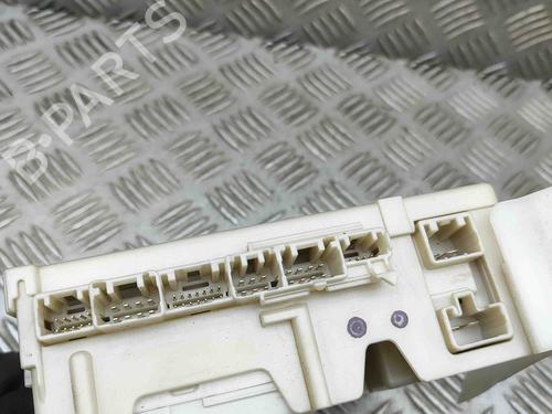Fuse box TOYOTA HILUX VIII Pickup (_N1_) 2.4 D 4WD (GUN125_, GUN125R) | BP29459443E1 