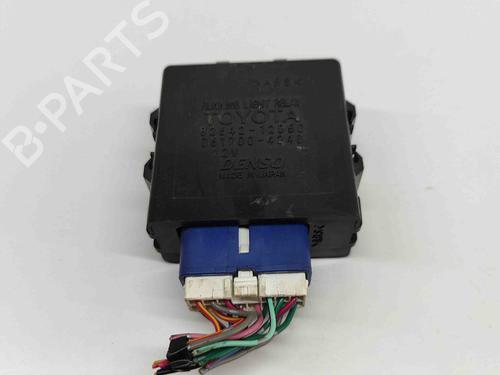 Electronic module TOYOTA HILUX VII Pickup (_N1_, _N2_, _N3_) 2.5 D 4WD (KUN25) | BP24142006M83