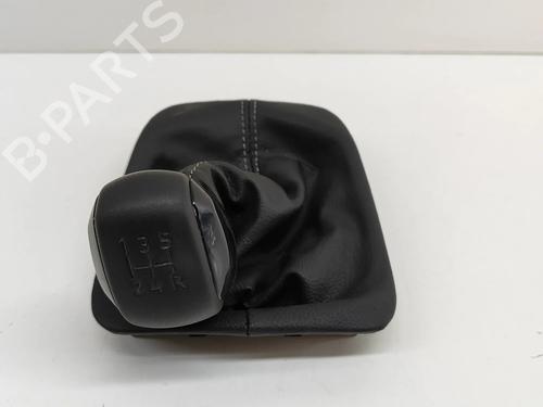 Used Shift knob CITROËN C3 III (SX) 1.2 VTi 82 (82 hp) 17548746