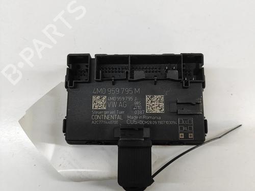 Used Electronic module Electronic module AUDI E-TRON (GEN) 55 quattro (408 hp) 29404590 29404590