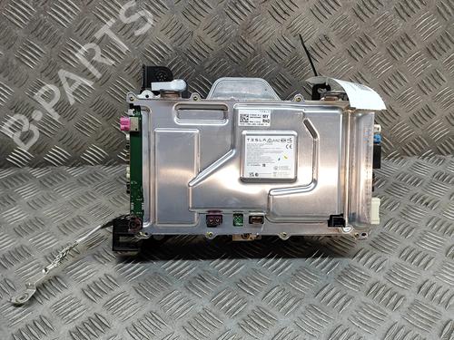 Electronic module TESLA MODEL Y (5YJY) EV Performance All-wheel Drive | BP32754468M83  - Image 5