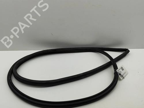 Gummiliste TOYOTA HILUX VIII Pickup (_N1_) 2.8 TD 4WD (GUN126) (204 hp) 27798149