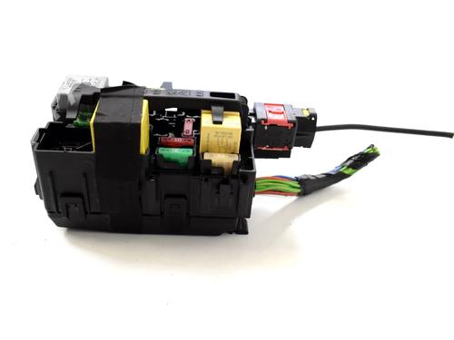 Fuse box PEUGEOT 2008 I (CU_) 1.2 THP 110 / PureTech 110 | BP30214127E1 - Image 4